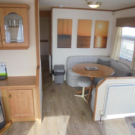 Отель 6 Berth The Wolds Salisbury Addlethorpe Экстерьер фото